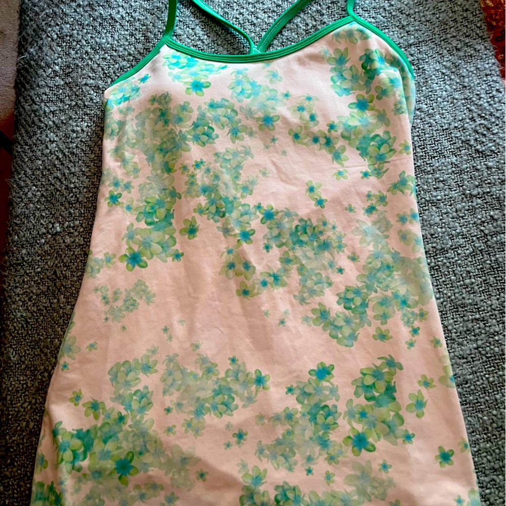 Green and white floral lululemon workout top long size 4